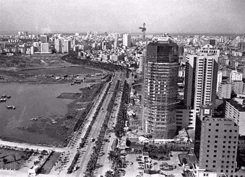 市滨海大道,新的住宅小区,商业,写字楼纷纷拔地而起,海口城区也逐渐